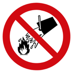 P04	Mit Wasser löschen verboten