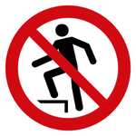 P019	Aufsteigen verboten