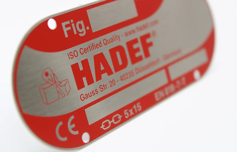 Industrieschild aus Metall, gefertigt im Ätzverfahren